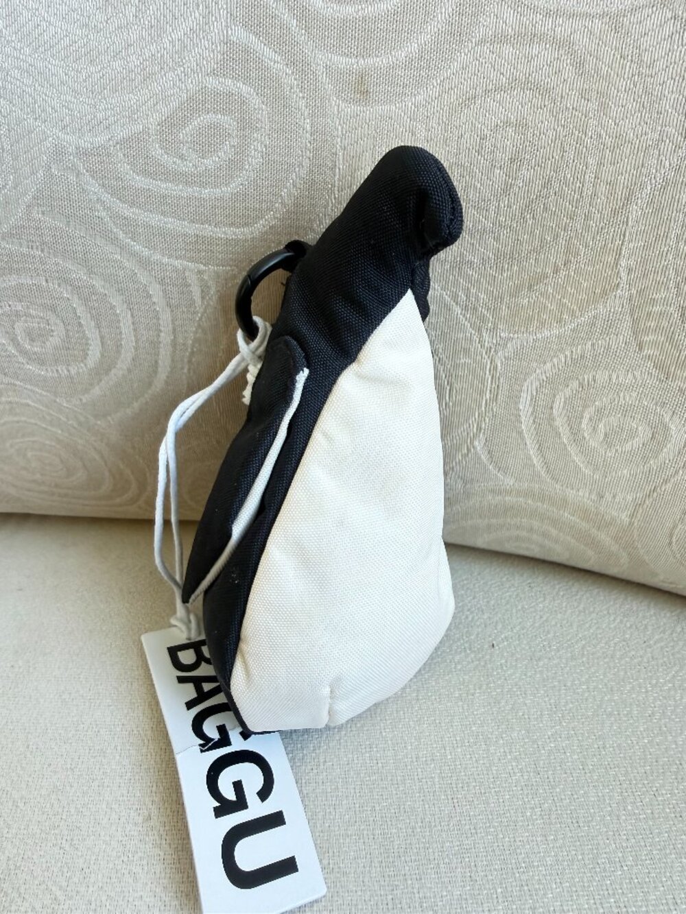 NWT BAGGU Penguin Charm - Black & White key ring
